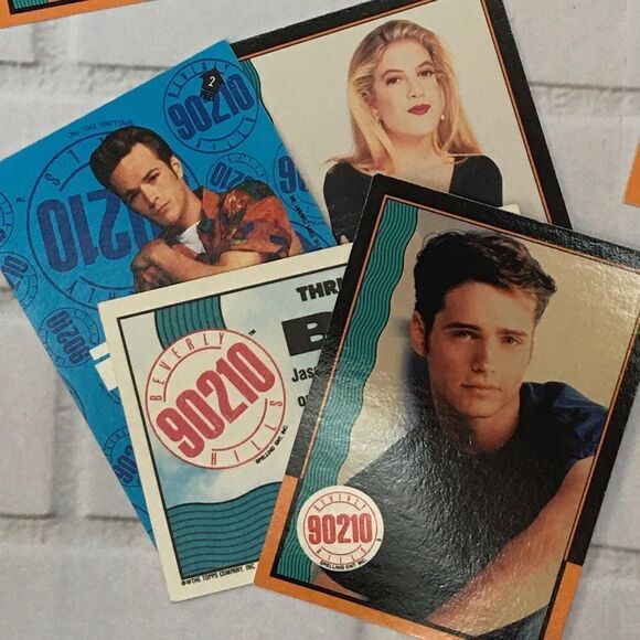 90’s Beverly Hills 90210 set: 8 Trading Cards by Topps - Picture 1 of 5